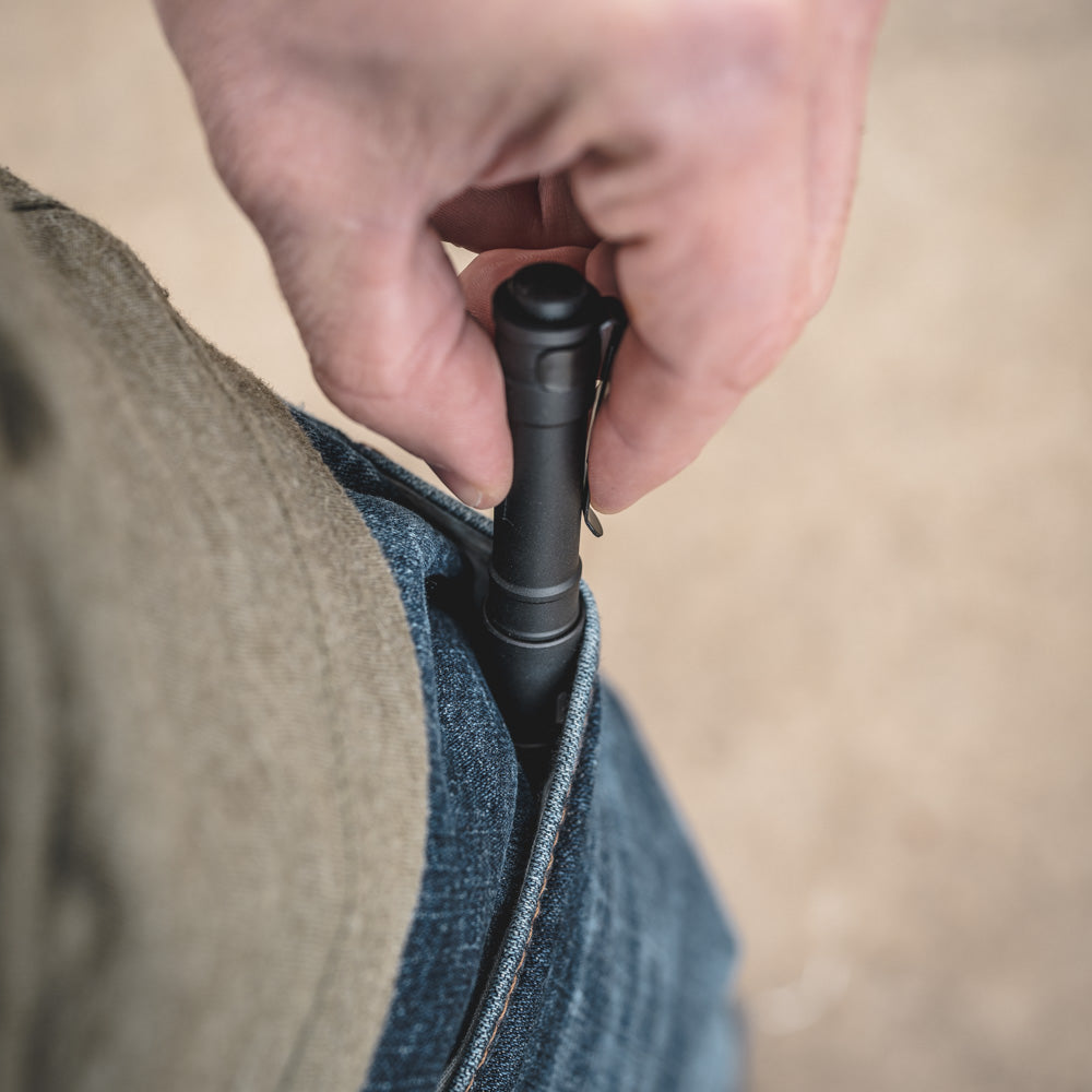 The Chicro Micro Admin Light:超越尺寸的 350 流明微型 EDC 戰術照明