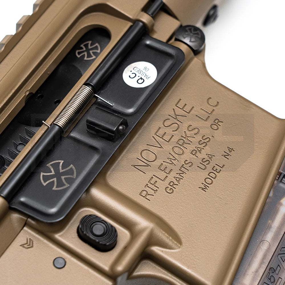 Noveske N4 13.5" Airsoft GBBR - Mag.: 5.56 Logo