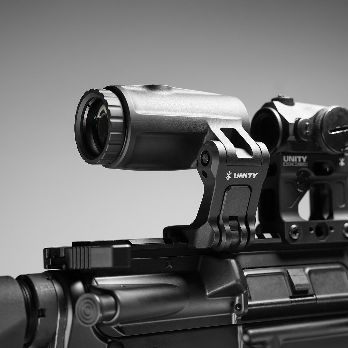 FAST™ FTC 4X Magnifier | Integrated Design | Flip-to-Center | Rapid Sight Transition