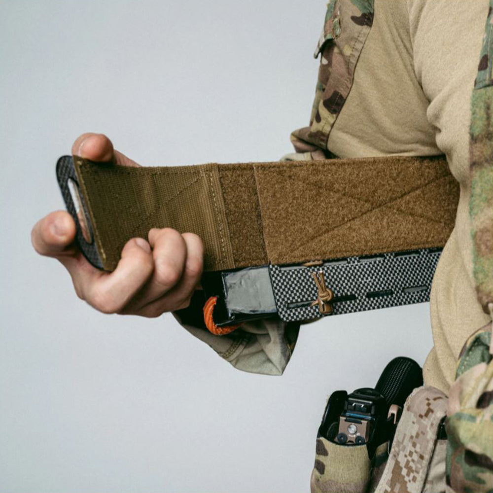 The Hangboard™:萬用下掛模組板 — 您的通用 Dangler™ 轉接器