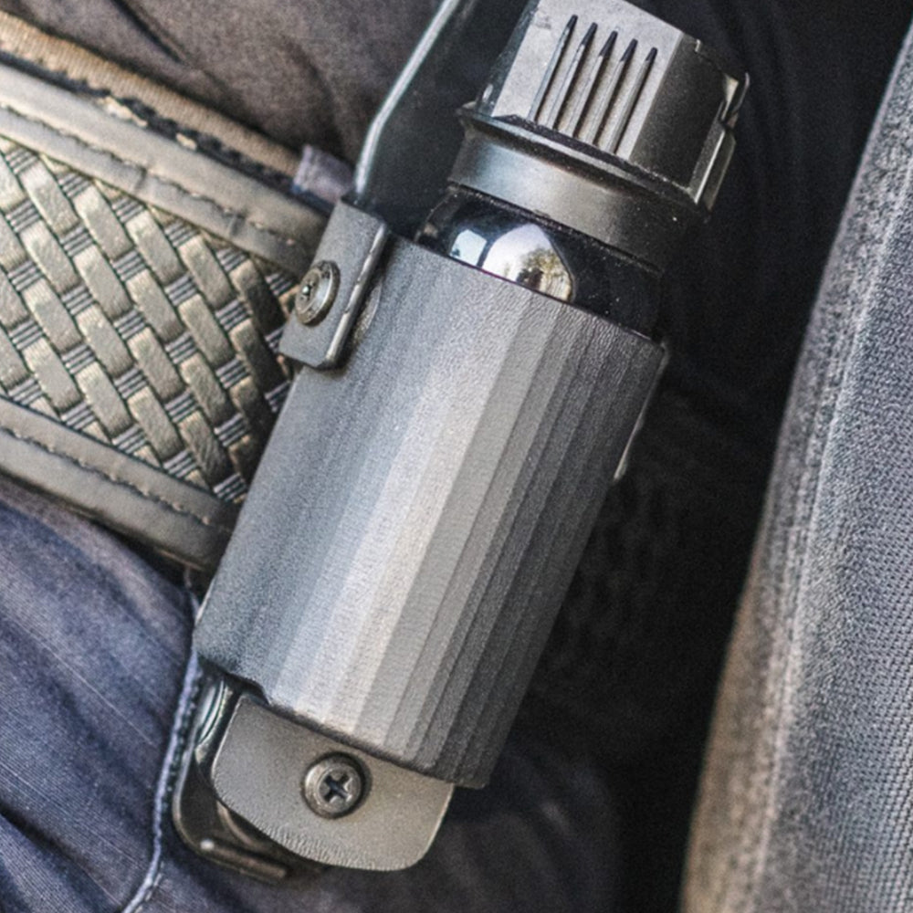 Uniform OC Spray Carrier:極致纖薄的 Kydex 勤務噴霧套