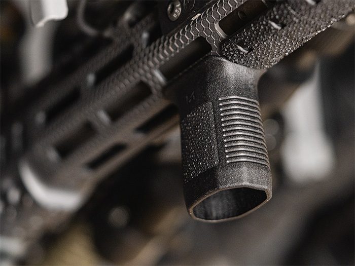 Magpul SVG Short Vertical Grip | M-LOK Lightweight & Compact × Ambidextrous × Ultimate Control