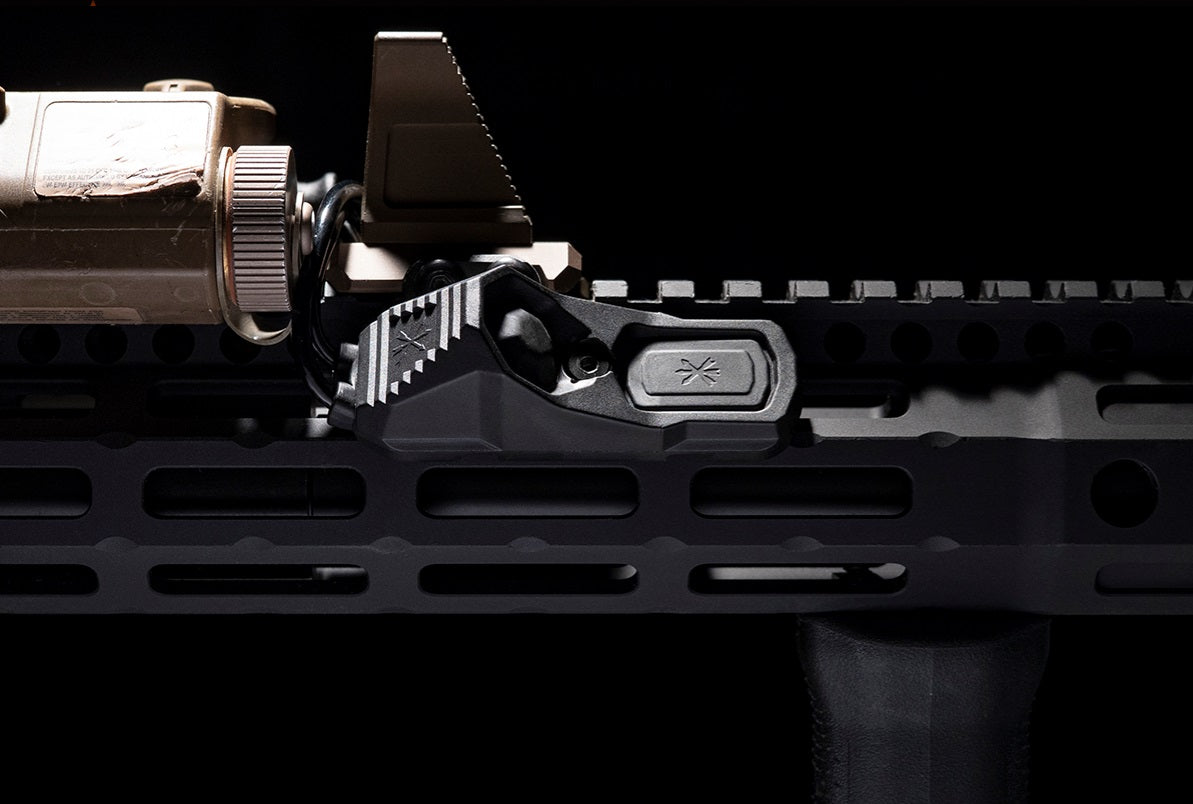AXON™ M-LOK® MOUNTING KIT
