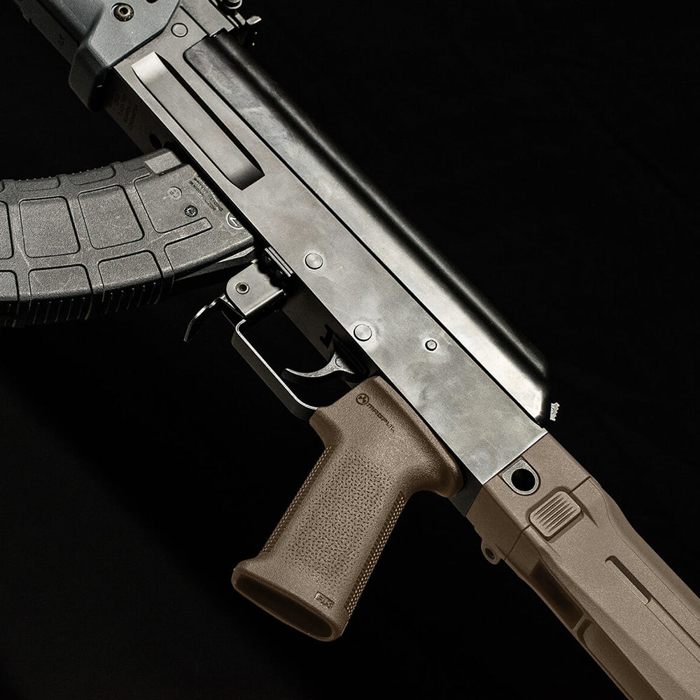 MOE SL® AK Grip – AK47/AK74:短 LOP 槍械的垂直角度纖薄升級