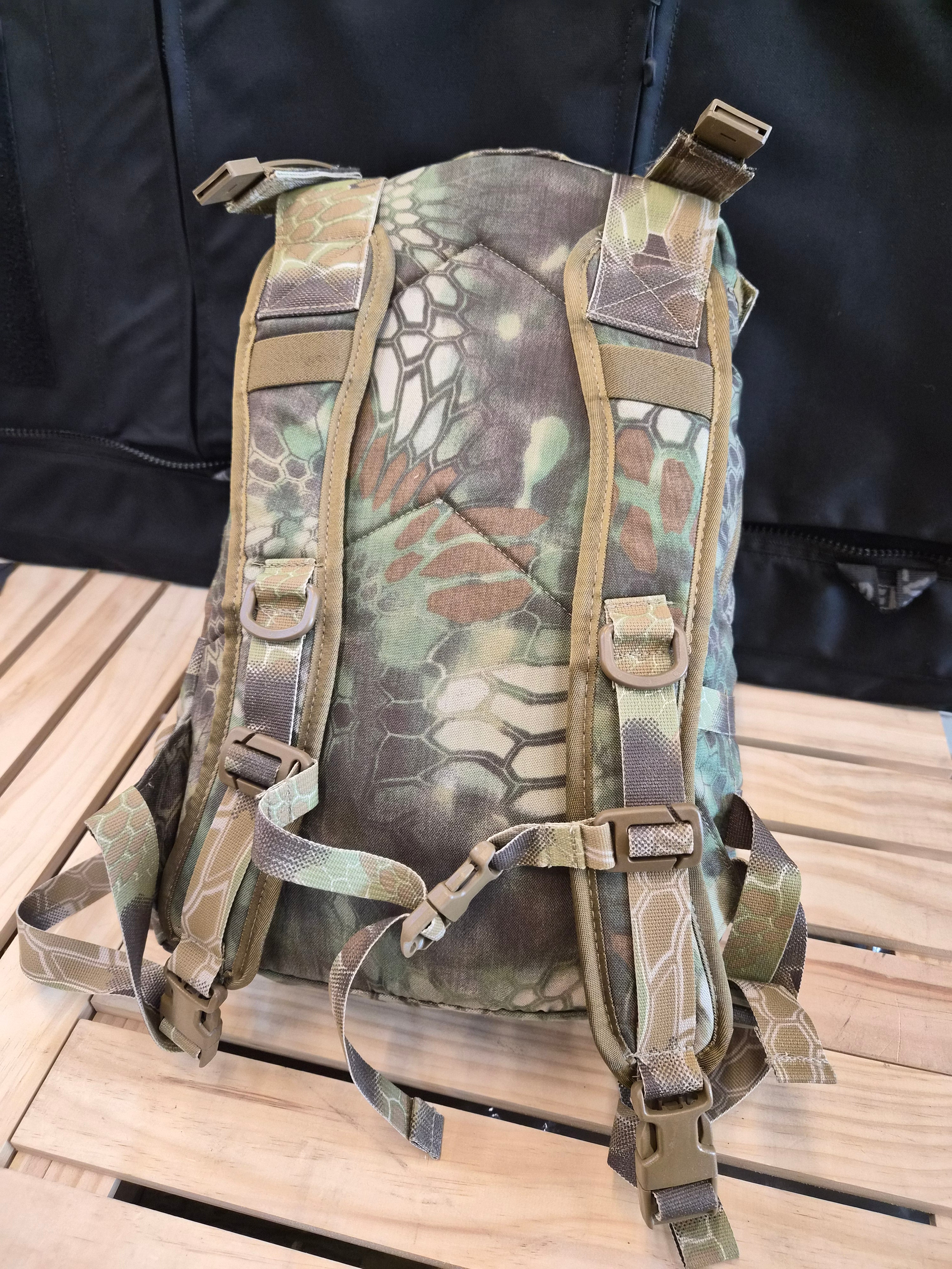 Lightweight Assault Pack 蟒紋 輕量化 一日突襲背包