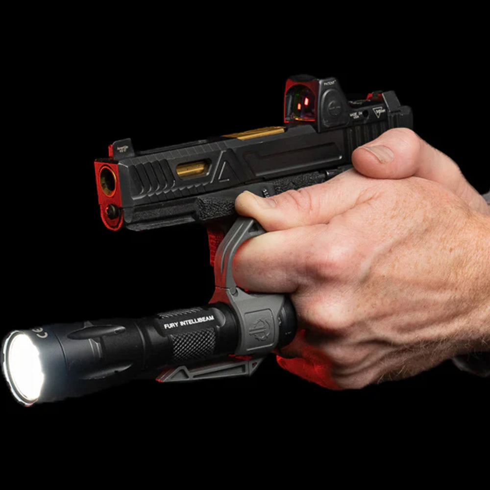 SwitchBack® 2.0 — 定義次世代戰術照明操控