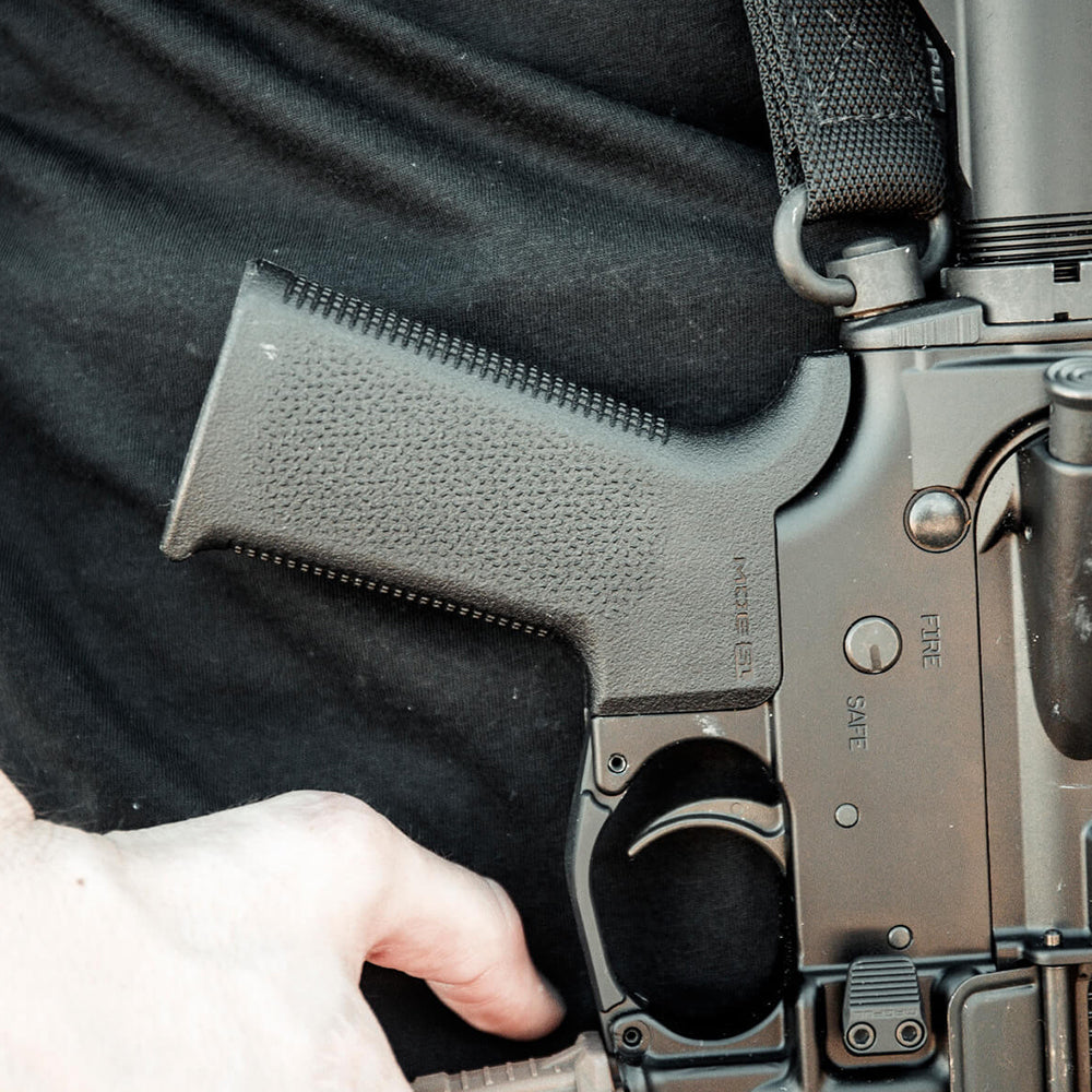 MOE SL® 槍握把｜AR15/M4 精簡垂直握角｜TSP 防滑紋理